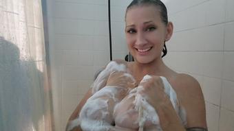 NUDE BURPING (Stormi Winters)