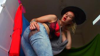 Magic Horny Giantess Growth (Goddess Vanessa)