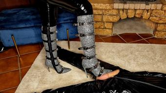 Stiletto boots endurance test (Alpha Diva Alexandra)