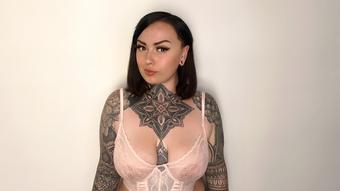 Cuck Boyfriend CEI Training (MissValentina)