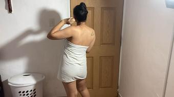 Towel pantsing revenge - September 08, 2021 (Colombianbigass)
