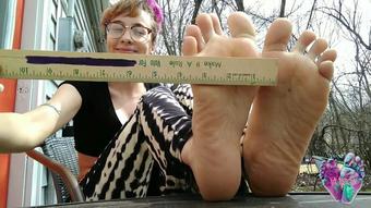 Princessbellasoles Measuring My Big Feet (princessbellasoles)