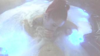 Ruby Onyx Hot Tub Facial (Ruby_Onyx)
