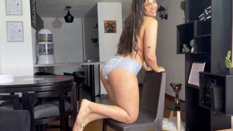 i enjoy pee on my fav pull up diaper - March 20, 2023 (Colombianbigass)