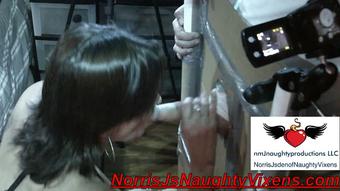 MILF gives sloppy head & is but fucked (nmjnaughtyvixens)
