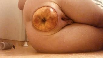 Analonlyjessa Loosening Up With Huge Apples (AnalOnlyJessa)