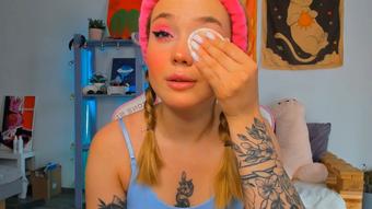 Taking off my makeup - Jul 6, 2023 (Clover_Jade)