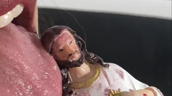 Jesus and the Bible slaves to my body - July 09, 2022 (Colombianbigass)