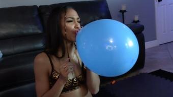 Honey Dew - Balloon Blowing & Popping (Ginary)