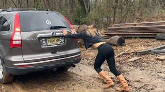 Stuck in the mud with Sinthia Bee - April 19, 2021 (Lora Cross)