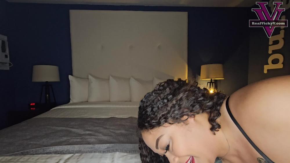 Vicky Vixxx Fetish - Macy ties you up before she tickles you POV
