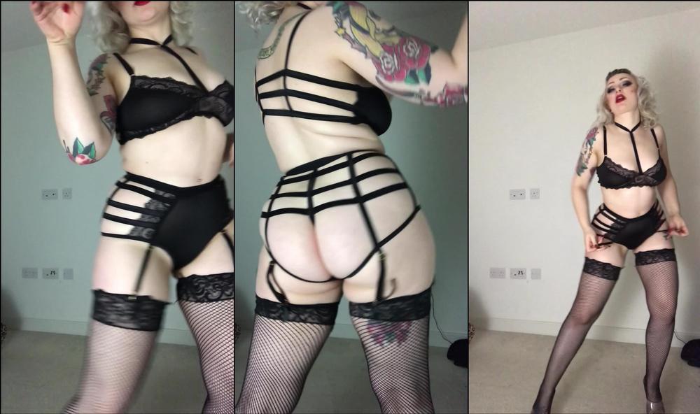 pollyanther 11545207 striptease sunday 1