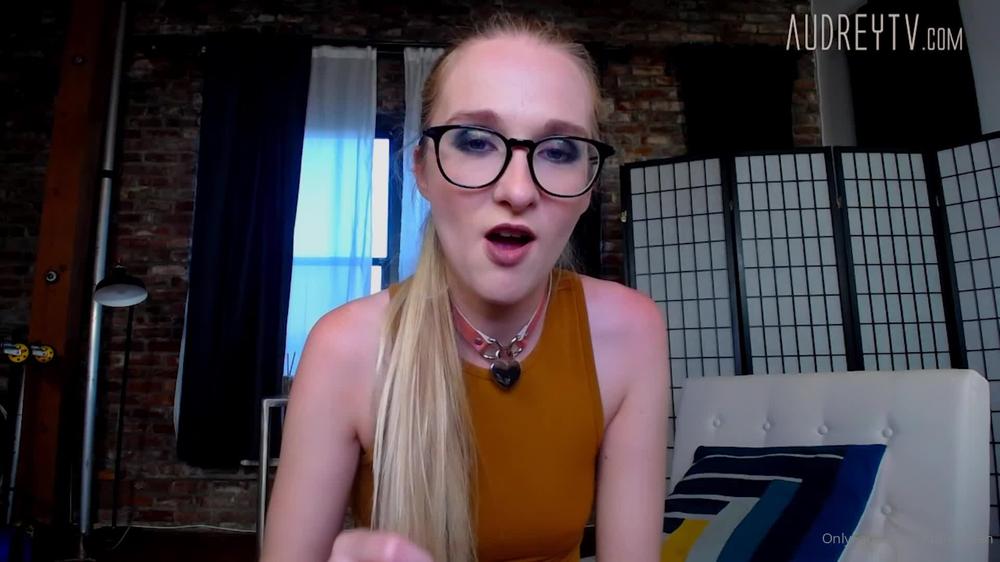audreyalien 27 04 2020 35112765 I want to give you some jerk off instructions..... Let