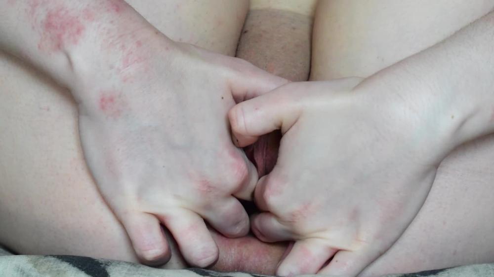 Pussy Spreading