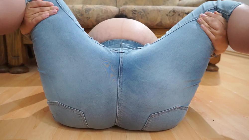 Gymbabe Giving Birth Practice Jeans Wetting