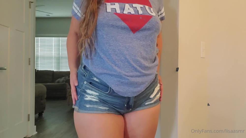 lisaasmr 28 08 2020 788825565 Shirt   Short Short Rubbing   Scratching ASMR