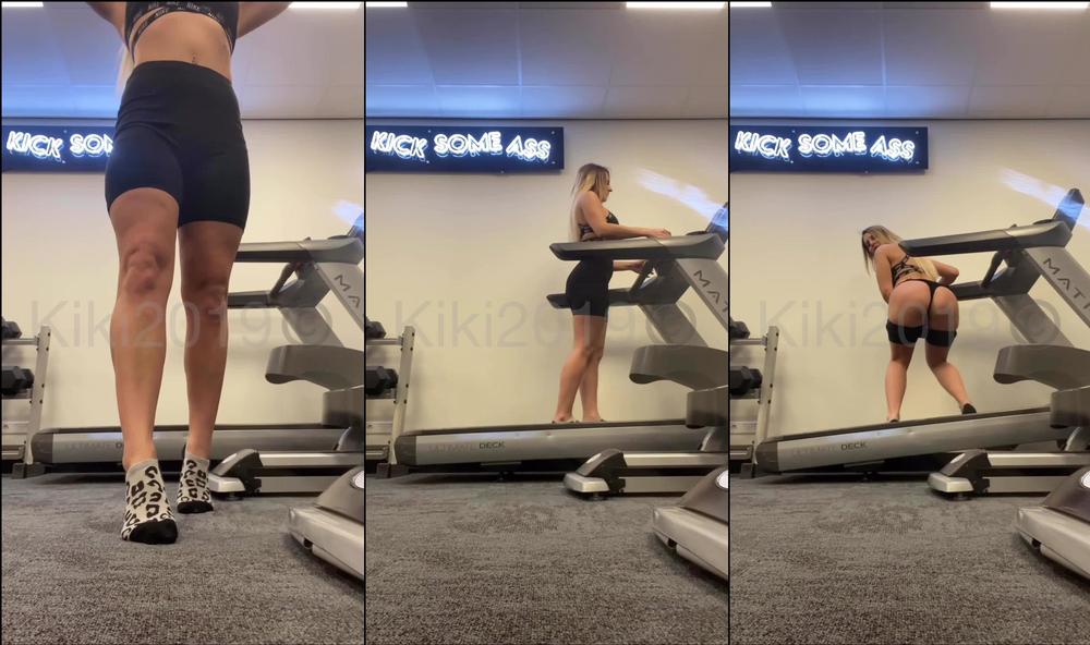 britishtinderblondie 03 03 2020 166989034 Flashing on the treadmill in the gym..