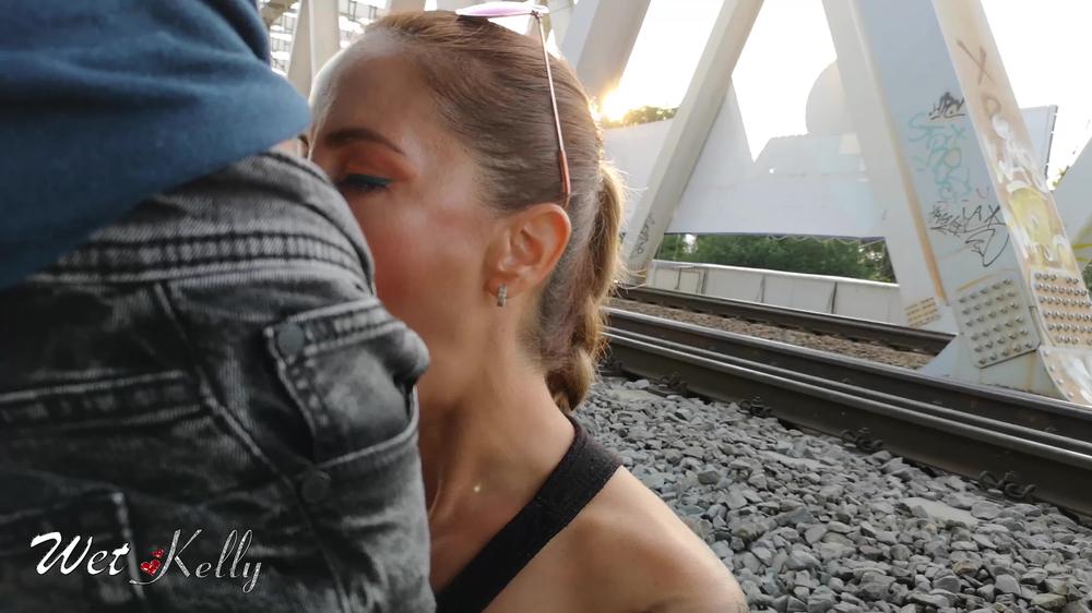 Wet Kelly Fucking A Stranger Near The Highway