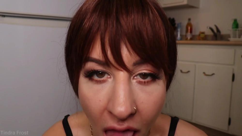 Tindrafrost - Mommy Sucks Your Dick For Money - Manyvids