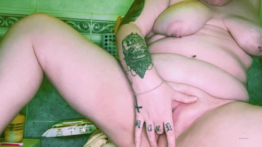 arielrose y 03 04 2020 211536650 i also love playing with my pussy