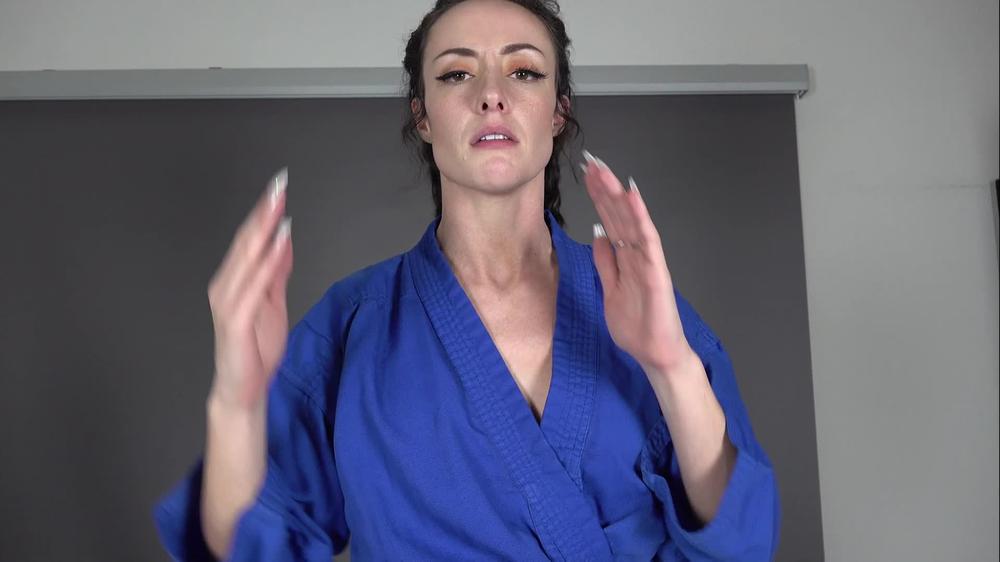 Roxieraefetish Amas Strong Hands Karate Chops