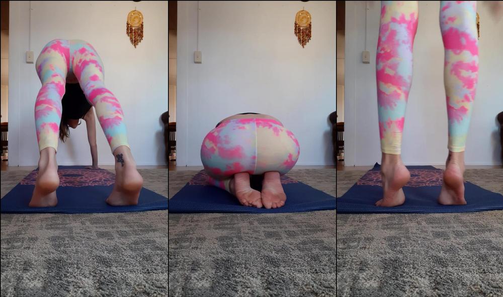 hippiefeet23 10 01 2020 18478274 Giantess yoga squish What's your favorite yoga pose