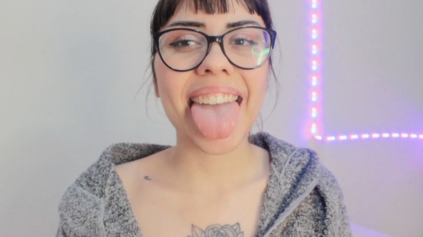 mouth fetish fun - January 06, 2023