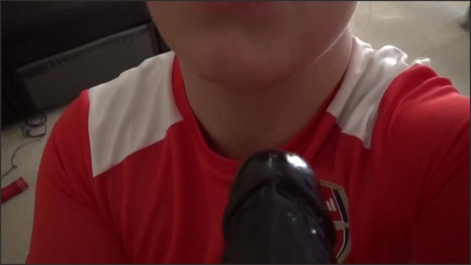Ashleyrider Ashley The Football Fan Fucks A Dildo