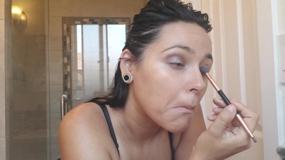 zoeyfoxx 1789409 2018 07 26 just blabbing away putting makeup on lol notamorningperson ... sometimes lol