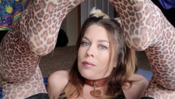 Stuffing Pussy Asshole Winking