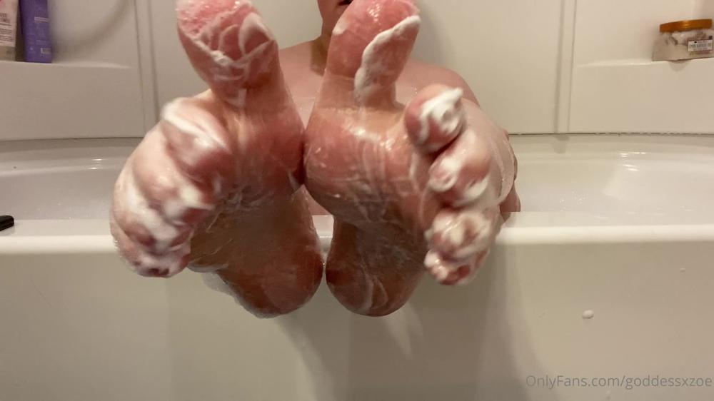 findomfootfairy 01 12 2021 2280902916 getting my feet all soapy