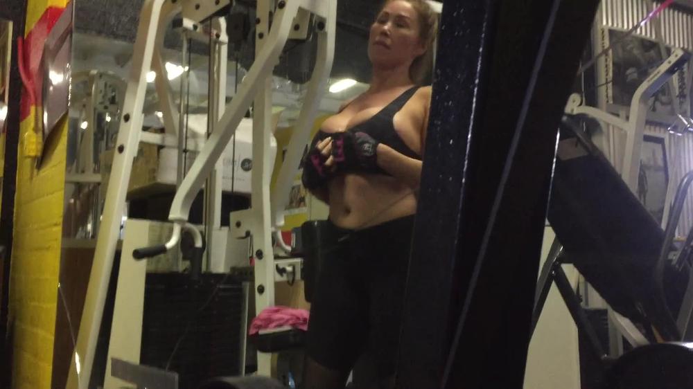 kiannadior 1199004 voyeur video omg i had no idea this guy was filming me at the gym