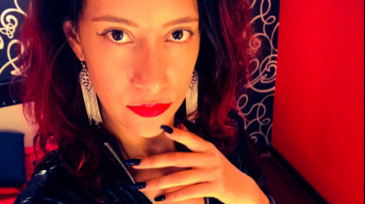 Hottest Stripper commands you to cum - February 22, 2018