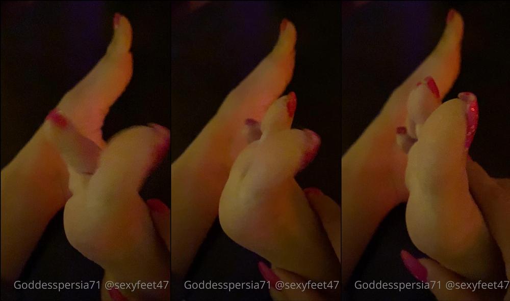 sexyfeet47 01 02 2022 2348840489 Wiggle Wiggle time to wake up