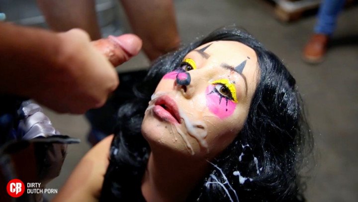 Cumbizz Wtf Happend Withur Daughter On Halloween