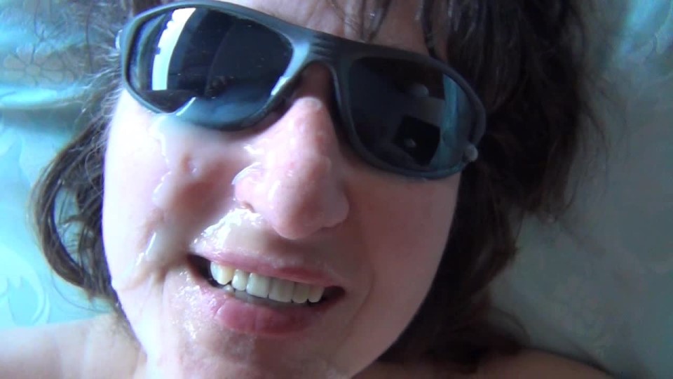 Germanhotmilf Cum On Sunglasses