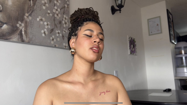 my neck is too long and skinny hehe - May 07, 2023