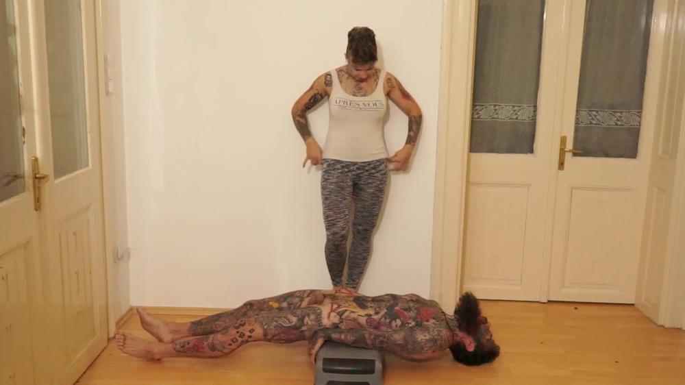 Gymbabe Extreme Step Board Trampling