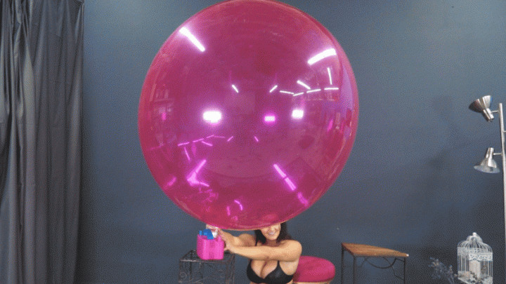 Blaire Machine Pops 10 Balloons HD