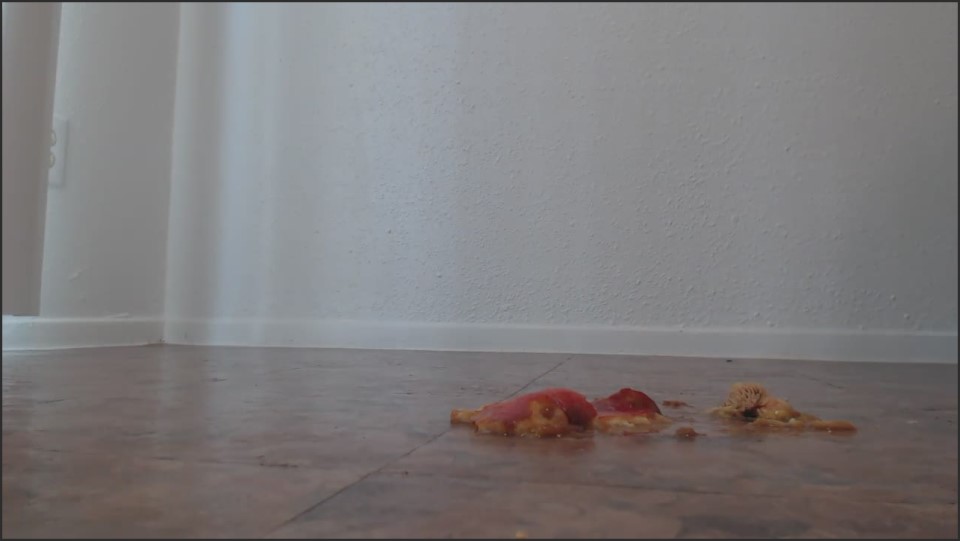 Princesscica Crushing A Peach