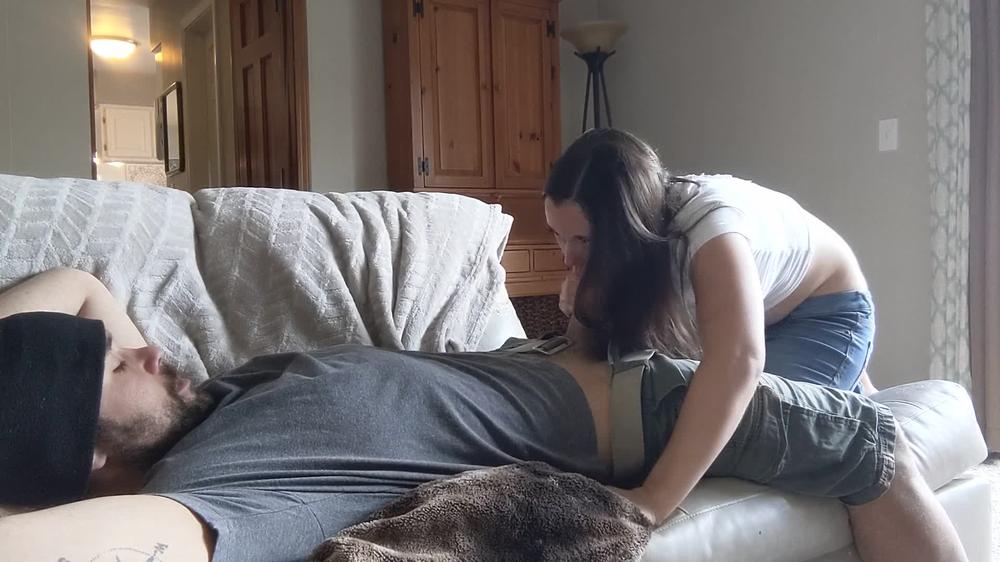 Mila_Maexo_Girlfriend-Gets-Possessed-Before-Sex