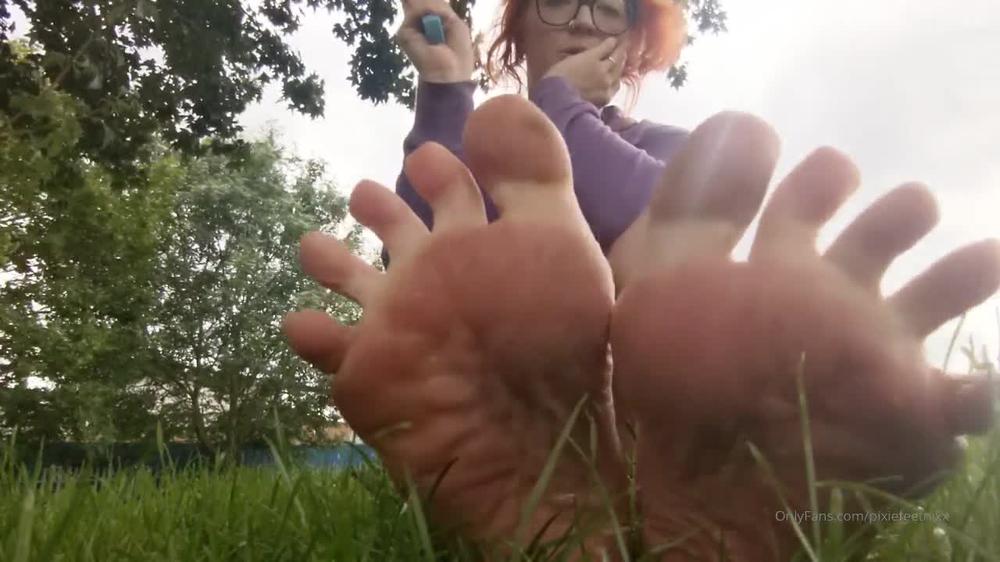 pixiefeetnixx 05 08 2019 49182004 Haha my peaceful walk was invaded Shhh...