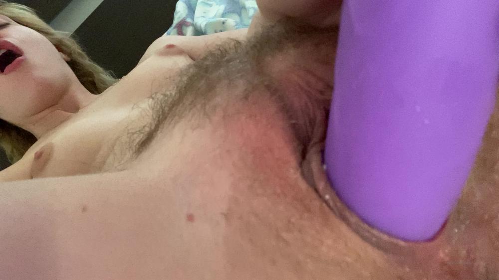 chloecherry 01 03 2020 24085922 I_have_been_craving_cock_so_much_that_I_just_need_to_fuck_myself