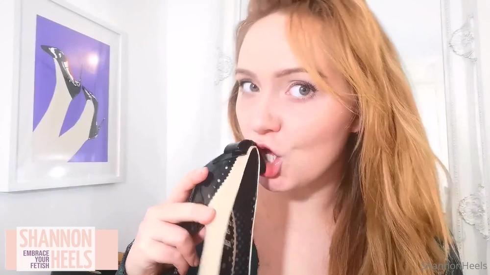 shannonhuxley 123470837 2021 03 20 so you know what i ve done with shoes i like to lick them smell them fuck them worship them.