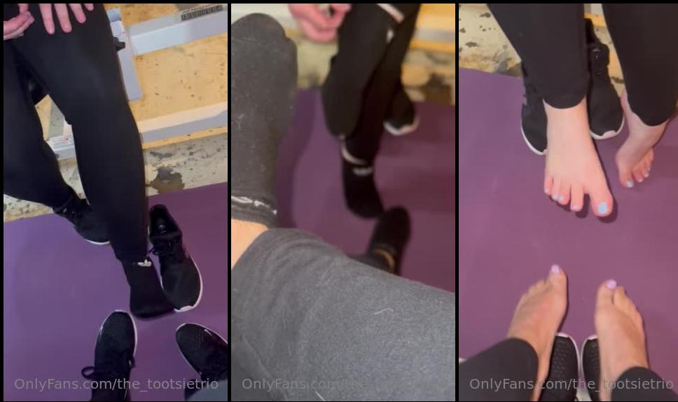 the tootsietrio vip 07 04 2023 2830680545 krista sophia their feet are so sweaty after their workout they