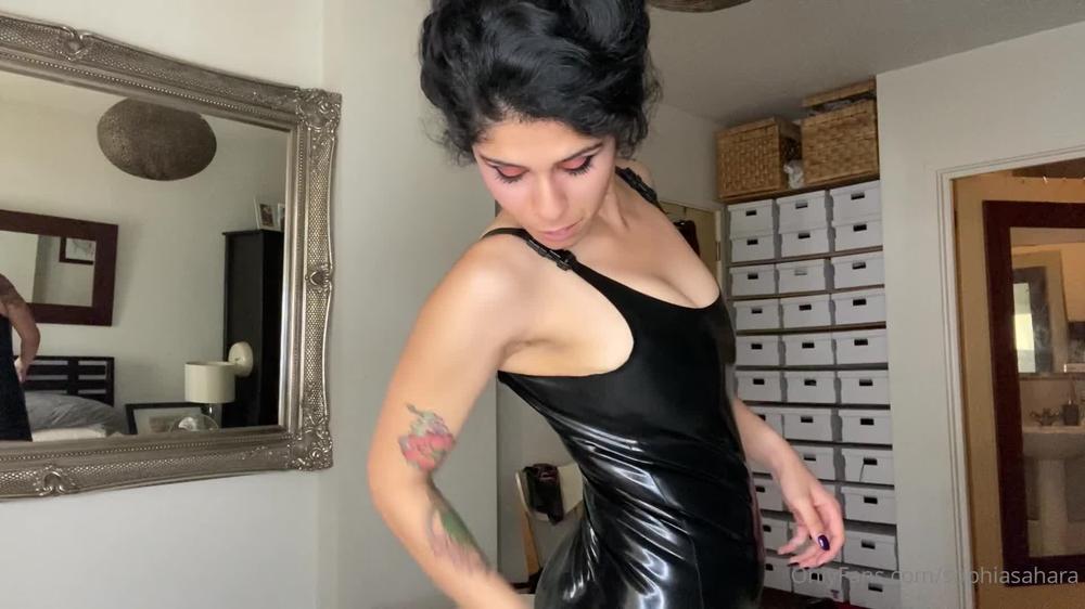 mistresssophiasahara 01 09 2020 814947834 latex shine clip i know you all love