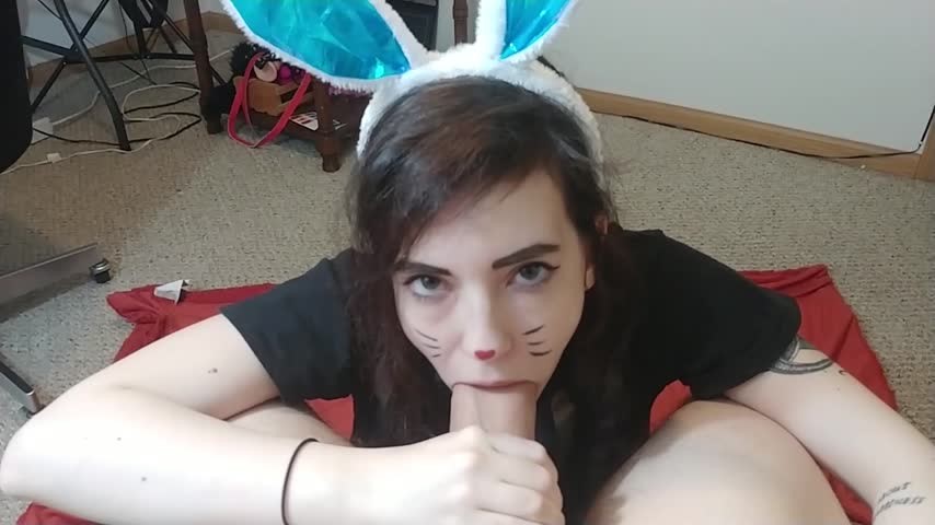 Lilredvelvet Easter Throatpie