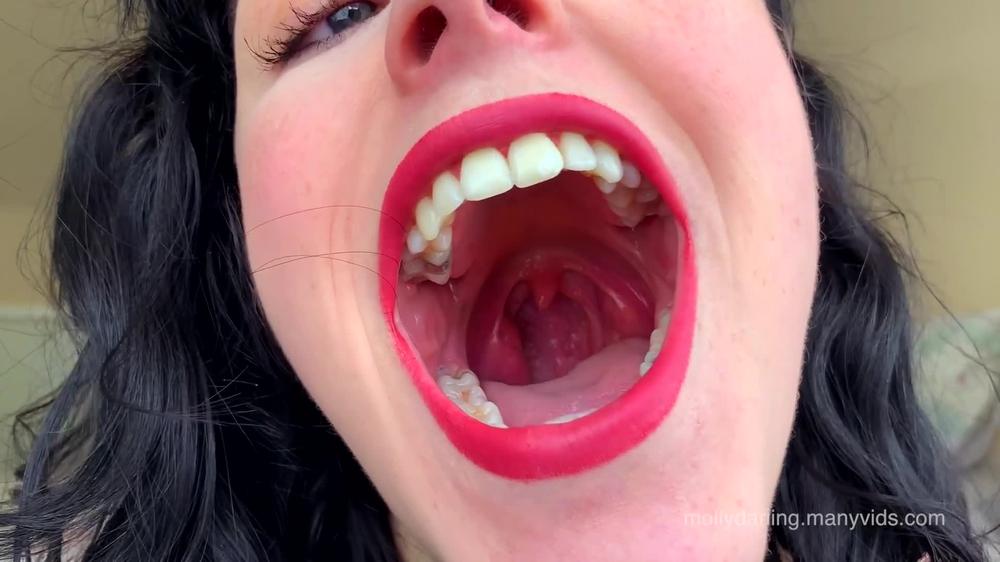 Giantess Teases And Eats You Vore
