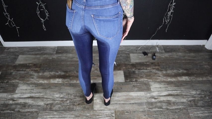 Wetting Skinny Jeans - Mar 15, 2021