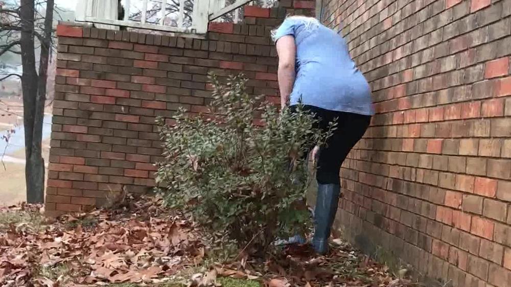 Buddahsplayground Pregnant In Rain Boots